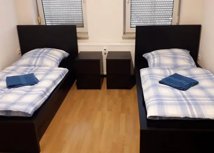 Lägenhet 5 Bett Monteurwohnung In Schoenebeck, Republikstrasse 55